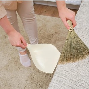 Ensemble écologique de 2 balais en herbe naturelle faits à la main du Vietnam, balai traditionnel en paille pour le nettoyage du jardin - Product Image 4