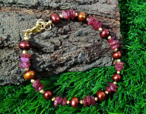 Pulsera de Perlas Rubíes en Bruto y Marrones: Pulsera de Plata de Ley 925 Chapada en Oro, Joyería Chapada en Oro, Pulseras de Cristal Ajustables - Product Image 4