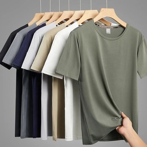 T-shirt col rond de luxe 100% coton pour hommes, conception de logo personnalisée, multicolore, coupe régulière, sérigraphie à manches courtes en soie - Product Image 6