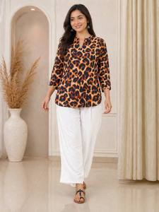 Ensemble coordonné décontracté à motifs floraux – Tenue légère en rayonne imprimée - Product Image 2
