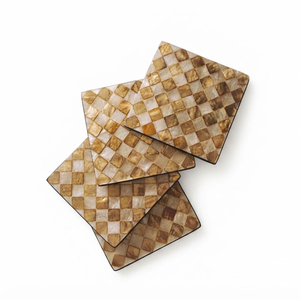Juego de 4 Posavasos Vintage a Cuadros con Incrustaciones de Madreperla y Conchas Marinas para Decoración de Mesa de Comedor, Precio al por Mayor - Product Image 1