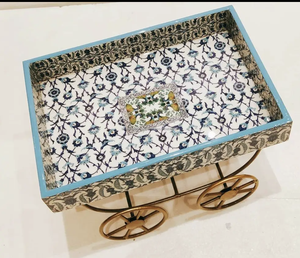 ชุดถาดไม้ดีไซน์แบบดั้งเดิมสำหรับเสิร์ฟอาหาร ตกแต่งบ้าน สไตล์อินเดีย งานฝีมือ Tayyab สีตามสั่ง สำหรับห้องครัว - Product Image 1