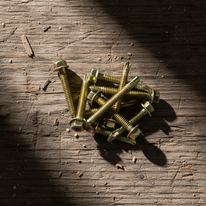 Tornillo de cabeza hexagonal autoperforante de acero al carbono clase 8, galvanizado con fosfato de zinc, rosca estándar, marca PDC, en pulgadas, duradero - Product Image 1