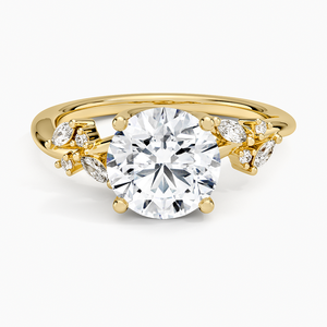 Anillo de compromiso solitario de cuatro puntas con diamante redondo - Product Image 2