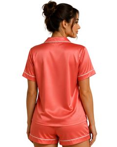 Conjunto de pijama de satén rosa coral personalizado para mujer, ropa de dormir de seda de lujo, ropa de dormir con bolsillos bordados, conjunto de pantalones cortos suaves para estar en casa - Product Image 2