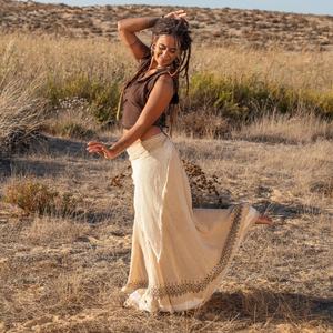 Falda Maxi de Algodón Tejida a Mano |   Falda con Estampado Tribal |   Ropa de Estilo Bohemio para Festivales |   Falda estilo gitano con dobladillo deshilachado para mujer - Product Image 4