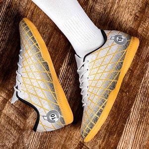Zapatos de Fútbol Deportivos Profesionales de Alta Calidad para Hombre y Mujer, Diseño Personalizado, Tacos Atléticos de Alta Calidad - Product Image 5