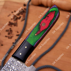 Cuchillo de Chef Santoku de Acero de Damasco Hecho a Mano y Personalizado, Hoja de 8 Pulgadas Personalizable, Mango Ergonómico de Madera y Resina Epoxi, Estilo Tradicional - Product Image 3