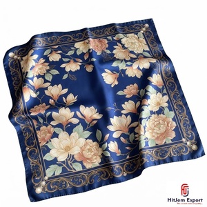 Écharpe carrée pour femme imprimée sur mesure, tissu léger et doux, foulard de mode, fabricant de textiles OEM ODM Bohol - Product Image 4