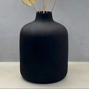 Jarrón de Metal Dorado Martillado, Acabado de Latón de Lujo, Centro de Mesa Moderno, Jarrones Decorativos Altos para Hogar, Hotel, Decoración de Escritorio - Product Image 5