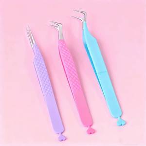 Ensemble de pinces à cils Morje Surgical Precision en acier inoxydable, manche en forme de cœur, pointes dentelées violettes/roses/bleues pour une pose facile des cils - Product Image 1
