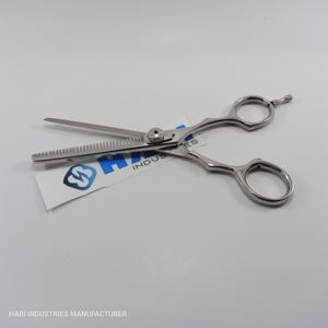 Tijeras de Adelgazamiento de Acero Inoxidable de 6.5 Pulgadas con Diseño Arcoíris para Corte de Cabello, Directamente del Fabricante, para Uso en Salones de Belleza - Product Image 3