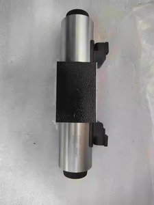 Válvula de Control Direccional Hidráulica Solenoide DG4V-5-2AJ-M-U-H7-29-EN124 DG4V-3-52C-M-KUP5-H7-60-EN181 DG4V-3-0C-M-U-H7-60 - Product Image 2
