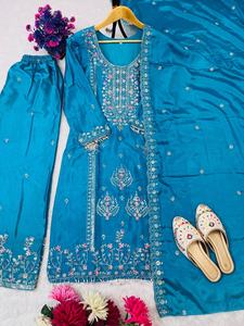 Diseñador Pure Chinon Bordado Secuencia Partywear Salwar Kameez Heavy Dupatta Set con OUTFIT TOP PLAZZO - Product Image 6