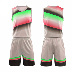 Tenues de basketball personnalisées en gros à bas prix, grandes tailles, impression par sublimation, design vierge, vêtements de sport, uniformes d'entraînement de basketball - Product Image 4