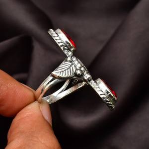 Anillo de Plata de Ley con Granate Rojo Hecho a Mano, Joyería con Piedra de Nacimiento, Gema Roja Natural, Anillo para Mujer, Regalo - Product Image 4