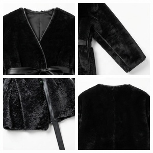 Manteau long élégant en fausse fourrure avec ceinture, col en V, manches longues, vêtement d'extérieur d'hiver, couleur unie, épais et moelleux pour femme - Product Image 4