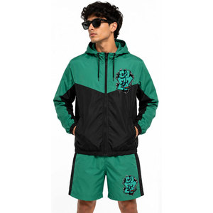 Conjunto Deportivo Impermeable de Nylon para Hombre, Chaqueta Cortavientos Oversize y Pantalones Cortos, Ropa Deportiva Urbana de Dos Piezas para Gimnasio - Product Image 3