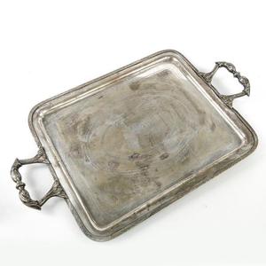 Plateaux de service rectangulaires en aluminium moulé, finition argentée, design antique, pour la maison et les hôtels, pour servir des aliments et des boissons sur table. - Product Image 3
