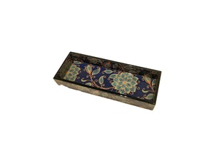 Bandeja Decorativa Rectangular de Madera con Diseño Floral Tradicional y Acabado de Revestimiento - Product Image 1