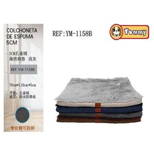 Colchoneta de Espuma para Mascotas Yommy, 70x110x5cm, Azul Oscuro, Base Impermeable de Felpa, Cama para Perro - Product Image 3
