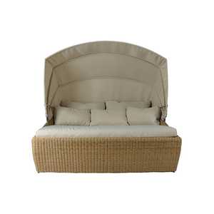 Lit de repos d'extérieur contemporain en osier avec structure minimaliste et coussins pour espaces de patio modernes, idéal pour villa ou club de plage - Product Image 4