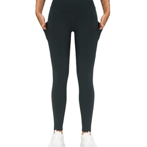 Monos de Mujer de Alta Calidad, Tejidos, por Encima de la Rodilla, Impermeables, Ecológicos, Ropa Deportiva Transpirable, Hechos en Pakistán, Venta al Por Mayor - Product Image 1