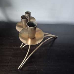 Candelabro de Hierro Forjado con Acabado Recubierto, Ideal para Fotografía, Decoración del Hogar, Iluminación de Dormitorios - Product Image 1