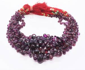 ลูกปัดโรโดไลต์การ์เนตทรงหยดน้ำเจียระไนธรรมชาติ AAA ขนาด 4x6-6x9 มม. ลูกปัดพลอยโรโดไลต์การ์เนต 10 นิ้ว สำหรับทำเครื่องประดับ - Product Image 1