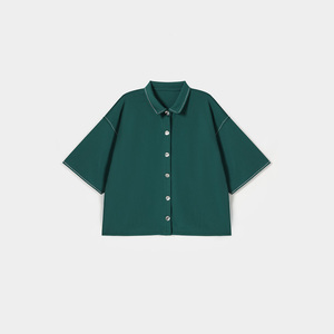 เสื้อโปโลผู้หญิงสีเขียวล้วน แขนครึ่งตัว สไตล์ลำลอง ความยาวปกติ ผ้าทอ ย้อมสีพื้น - Product Image 1