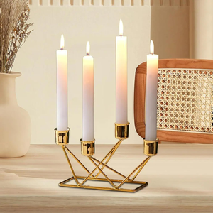 Portavelas de Hierro Artesanal para 4 Velas, Diseño Duradero y Portátil, Centro de Mesa Romántico para Cumpleaños, Navidad, Pascua y Hogar - Product Image 3