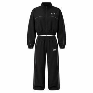 Ensemble de survêtement court noir pour femme, personnalisable avec logo, veste de sport athlétique et pantalon large, 2 pièces, en molleton polyester/coton, pour la gym - Product Image 5