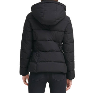 Veste d'hiver légère pour femmes, veste matelassée avec capuche à fourrure, couleur unie, fermeture éclair, respirante, rembourrée - Product Image 2
