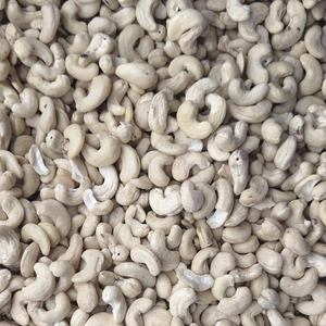 เม็ดมะม่วงหิมพานต์ดิบขายส่ง 10 กก. WW180 เม็ดมะม่วงหิมพานต์ซานติโก้ เวียดนาม ราคาถูก รับผลิตแบบ OEM ODM บรรจุภัณฑ์ - Product Image 1