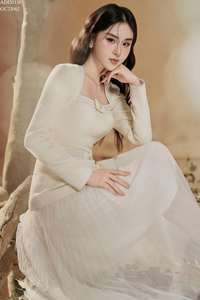 Robe évasée à manches longues Leilani, style jeune et délicat, conçue pour le bureau et les occasions décontractées, fabrication OEM ODM au Vietnam - Product Image 3