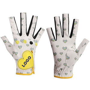 Gant de golf pour homme conçu pour les longues sessions, offrant une adhérence confortable et des performances fiables sur le parcours. - Product Image 6