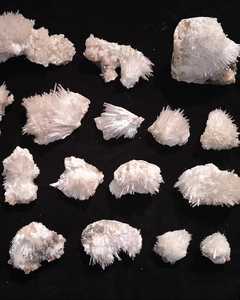 Lote de Minerales de Mesolita Naturales y Hermosos, Colección de Especímenes de Cristal Premium, Decoración, Set de Regalo Curativo - Product Image 1