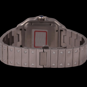 Reloj Personalizado de Acero Inoxidable con Esfera Verde Cuadrada, Bisel con Diamantes Moissanite, Diseño Único y Moderno, Precio al por Mayor - Product Image 3