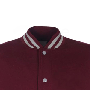 เสื้อแจ็คเก็ตวาร์ซิตี้สีแดงเลือดหมูสำหรับผู้ชาย พร้อมลายปักรูปสิงโต สไตล์พรีปปี้ ปกคอเสื้อพับได้ ทรงปกติ เหมาะสำหรับใส่ในฤดูใบไม้ร่วง - Product Image 5