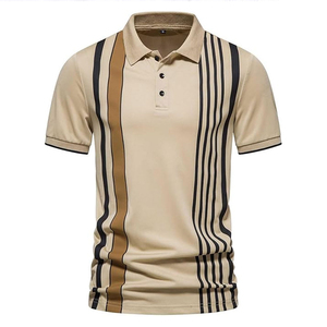 เสื้อโปโลชายสีเบจลายทาง แขนสั้น ผ้าถัก สไตล์ลำลอง ระบายอากาศได้ดี - Product Image 1