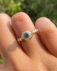 Crown Style 0.50CT Round Cut Diamond Bypass Band Ring Lab Grown 14k Solid Gold <b>Surprise</b> Party Gift for Brides Charms - Product Image 1