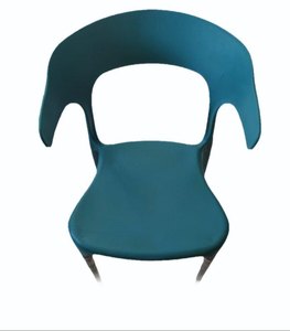 Chaise en plastique moderne-Design empilable pour salle à manger intérieure et jardin extérieur - Product Image 2