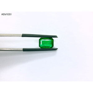 Esmeralda Zambiana 100% Natural, Corte Octogonal Facetado, 5.47ct, Excelente Calidad y Claridad, Piedras Preciosas Sueltas para Joyería de Diseño de Alta Gama - Product Image 1