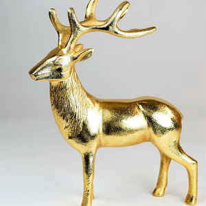 Décoration de table en métal faite à la main en forme de renne pour la table de Noël et la décoration festive de la maison - Product Image 1
