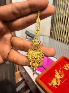 Tikli Maang Tikka de Oro Sólido de 22K, Joyería para la Frente, Oro Amarillo Real, Accesorio para el Cabello de Novia India, Adorno Tradicional para la Cabeza de Boda - Product Image 5