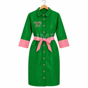 ชุดเดรสเสื้อเชิ้ตแขนสามส่วนสีเขียว HMR Sorority Sisterhood พร้อมเข็มขัดสีชมพูและโลโก้ปัก ชุดเดรสทรงเข้ารูป - Product Image 5