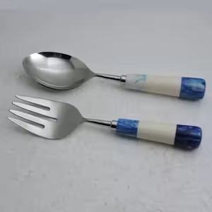 Ensemble de présentation de salade haut de gamme, collection de cuillères et fourchettes en acier inoxydable pour banquets - Product Image 2