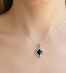 Pendentif carré en onyx noir naturel, argent sterling 925 pur, plaqué or rose, collier géométrique fait main, cadeau unisexe - Product Image 2