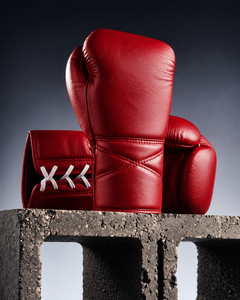Gants de boxe personnalisés en cuir PU blanc avec fermeture auto-agrippante, imprimé « No Mercy », unisexe, pour adultes, équipement d'entraînement respirant - Product Image 6
