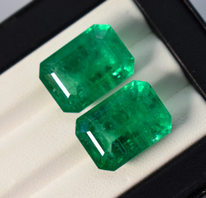 Lab Grown Octagon-<b>Step</b> Cut Columbian Emerald, Vivid Green Emerald ,Green Emerald, Loose Gemstone, May Birthstone ,18X13 mm - Product Image 1